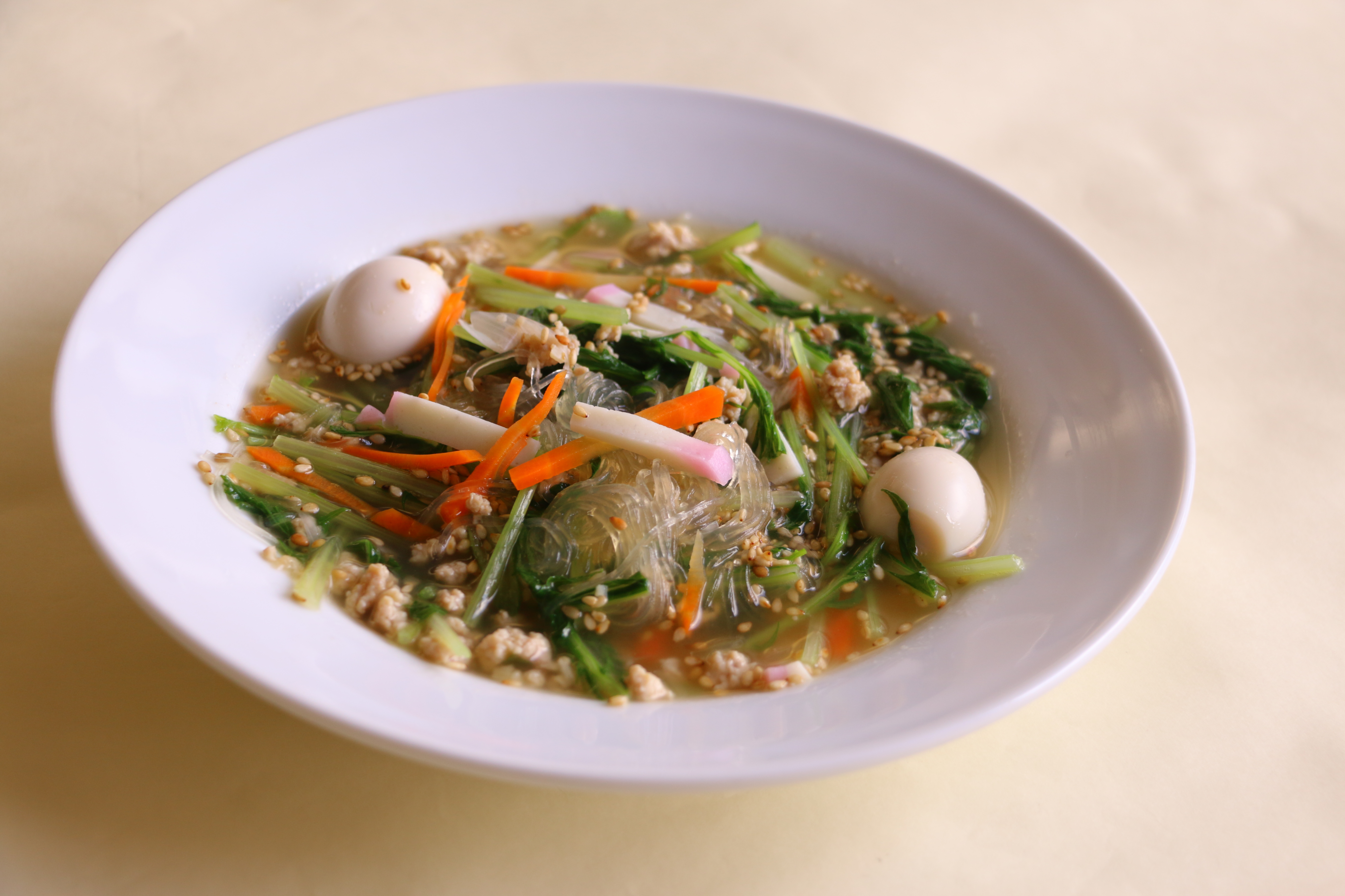 具材たっぷり春雨スープ