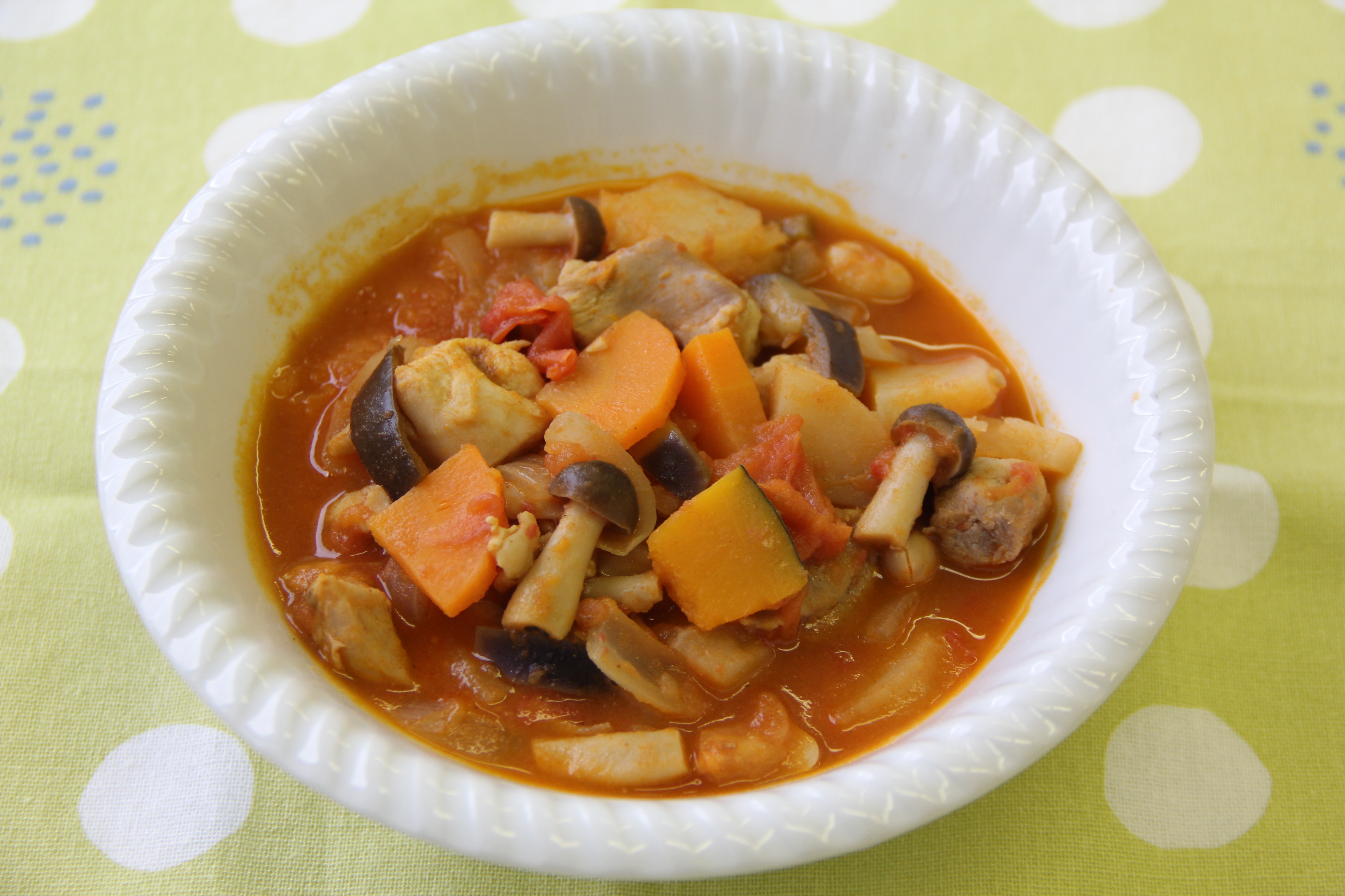 トマトたっぷり夏野菜にこみ