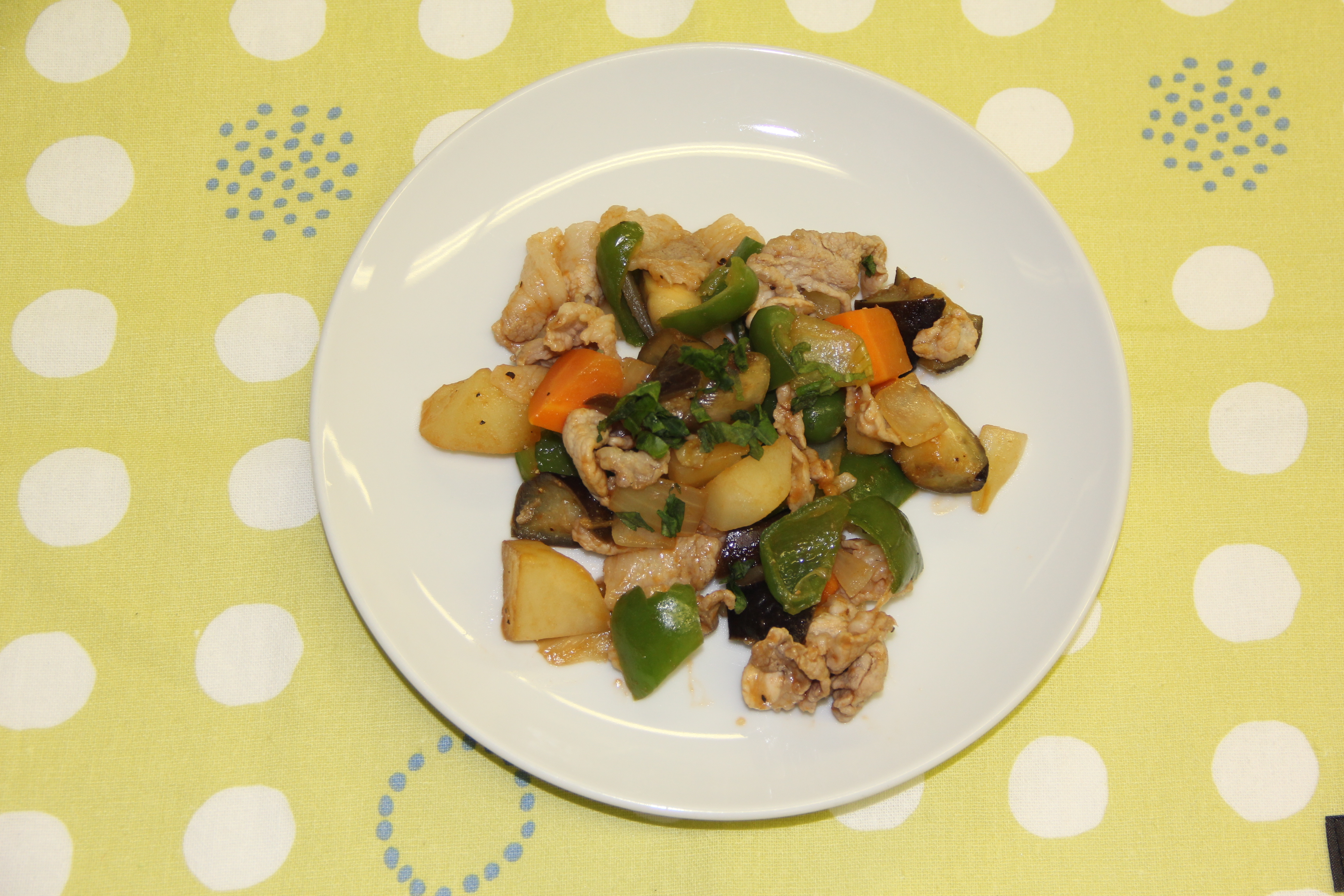 色とりどり！酢豚風！？野菜いため